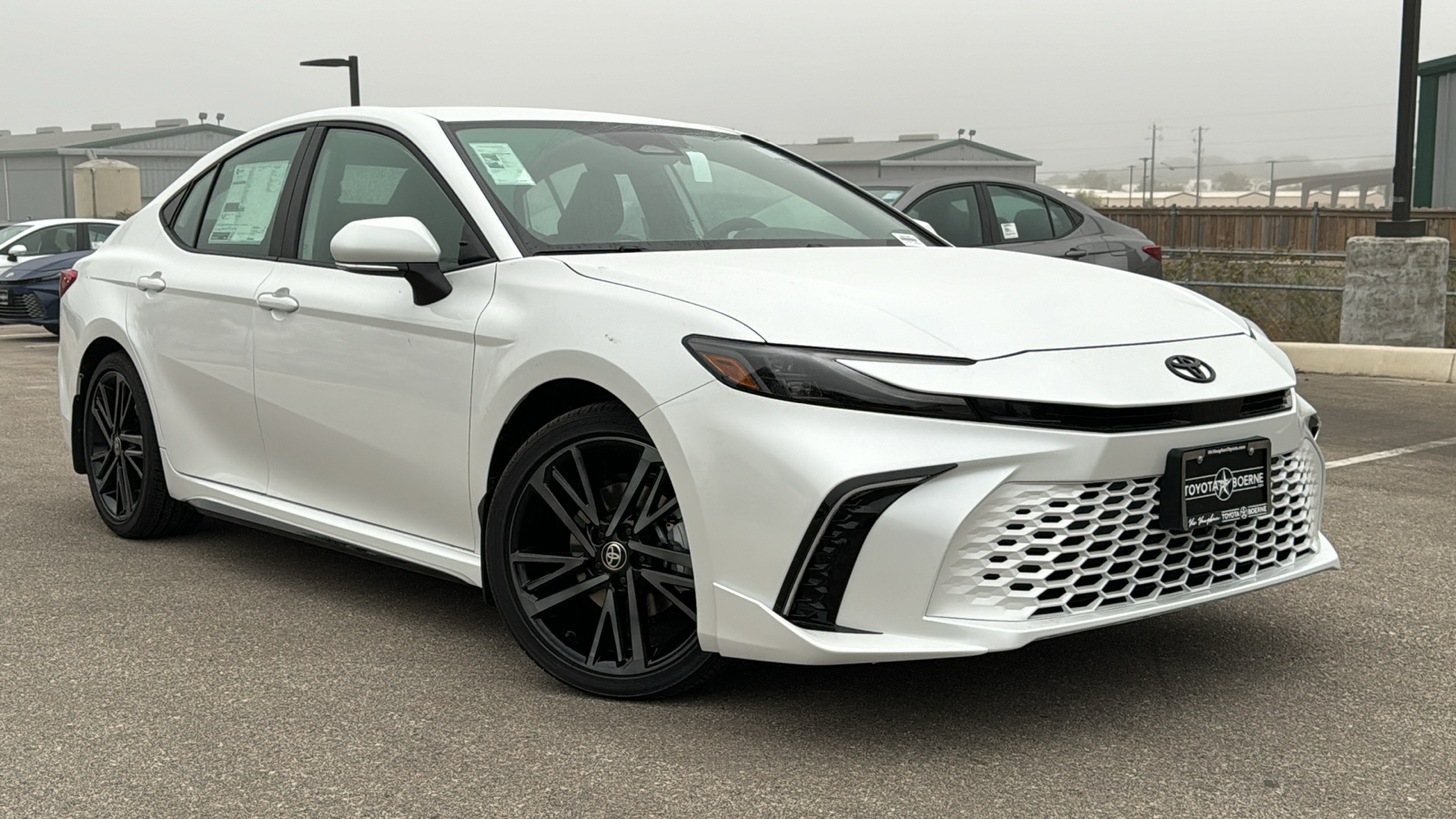 2025 Toyota Camry XSE 24