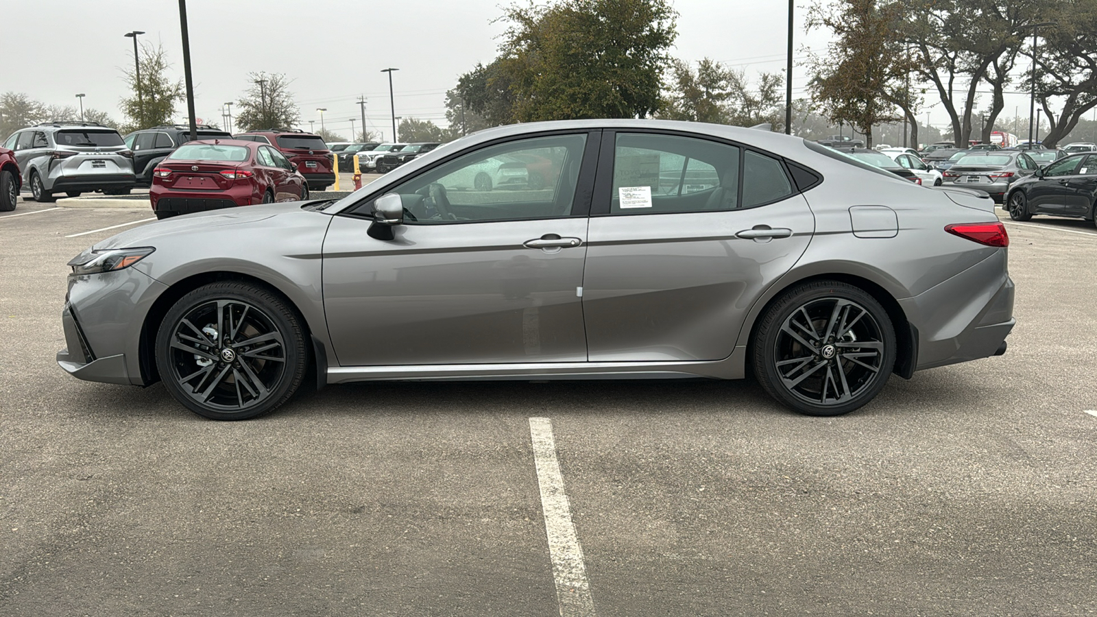 2025 Toyota Camry XSE 4