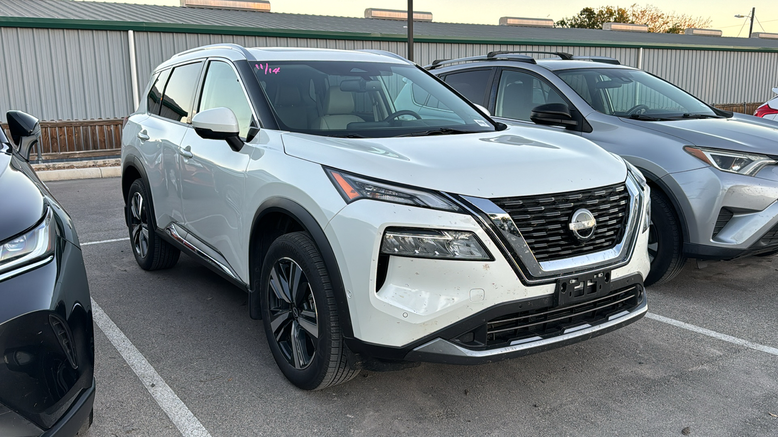 2023 Nissan Rogue SL 11