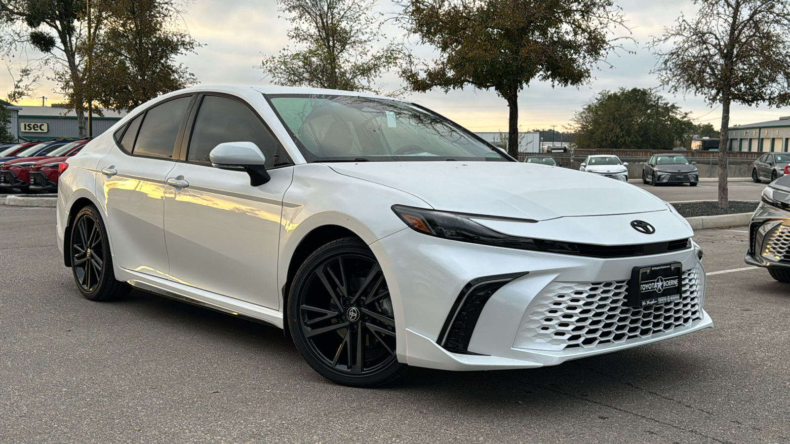 2025 Toyota Camry XSE 24