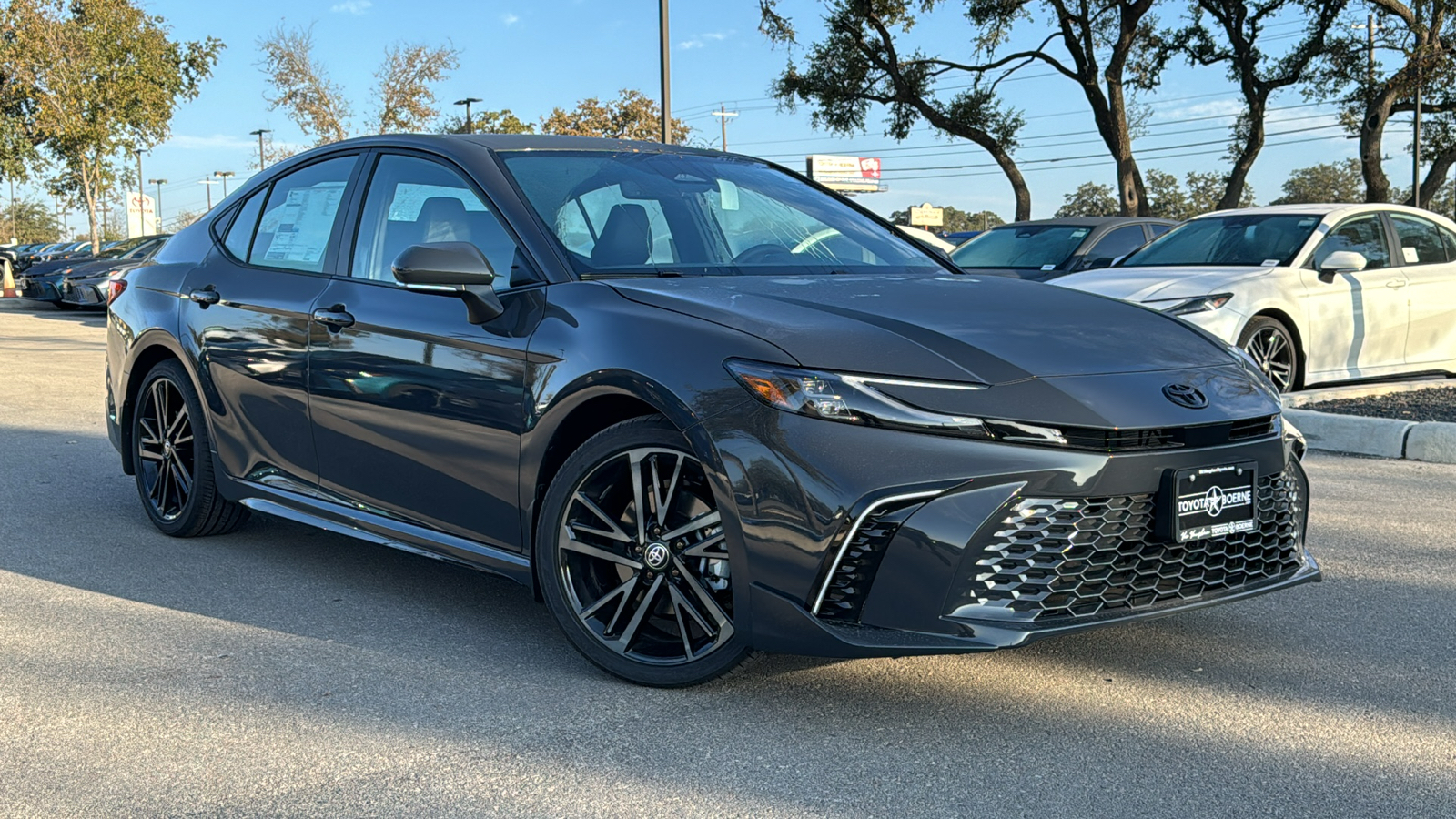 2025 Toyota Camry XSE 24