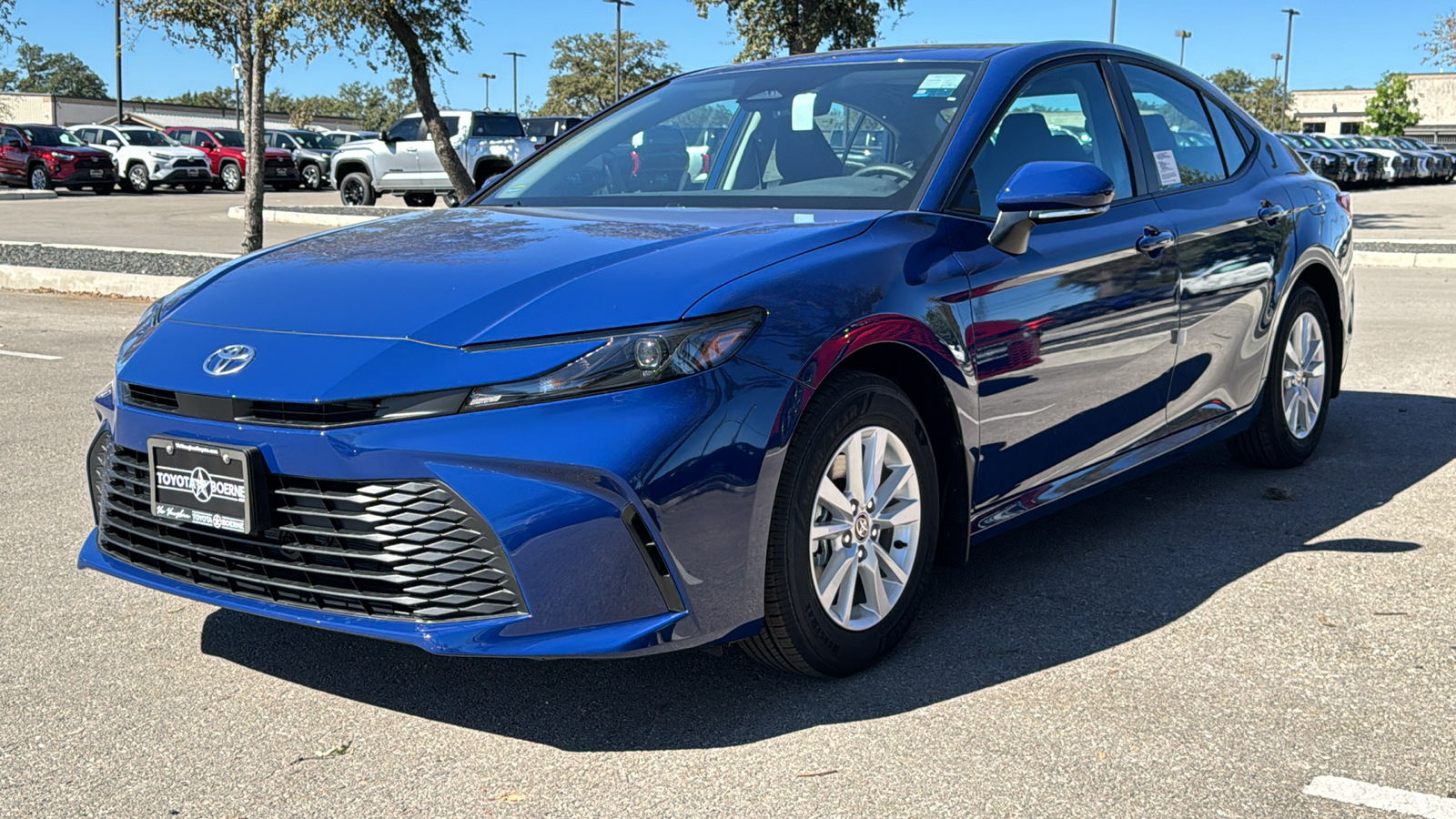 2025 Toyota Camry LE 3