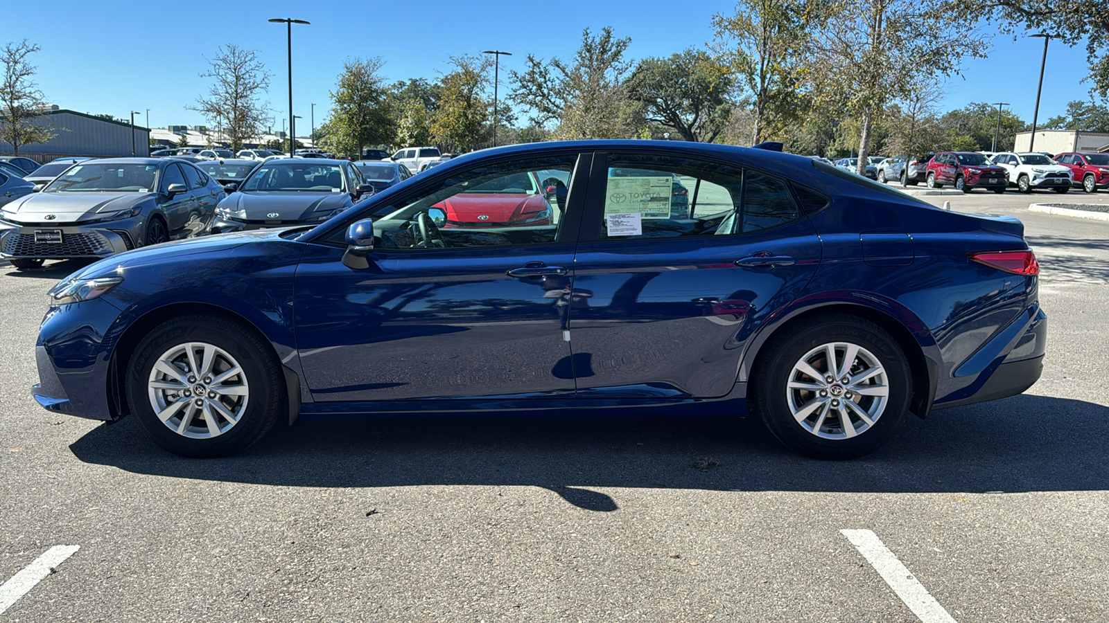 2025 Toyota Camry LE 4