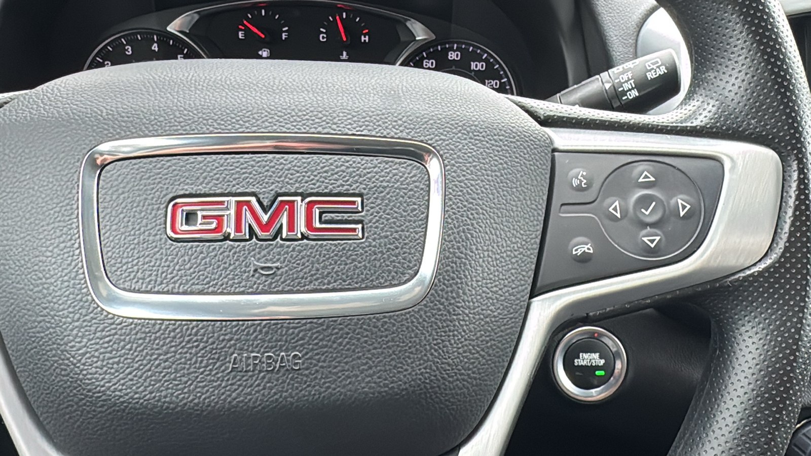 2024 GMC Terrain SLE 21