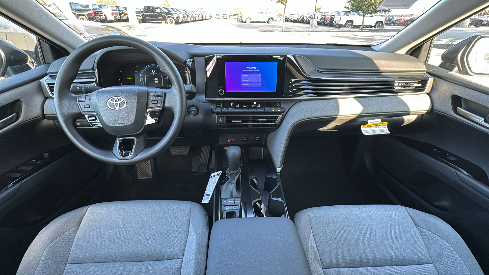 2025 Toyota Camry LE 16