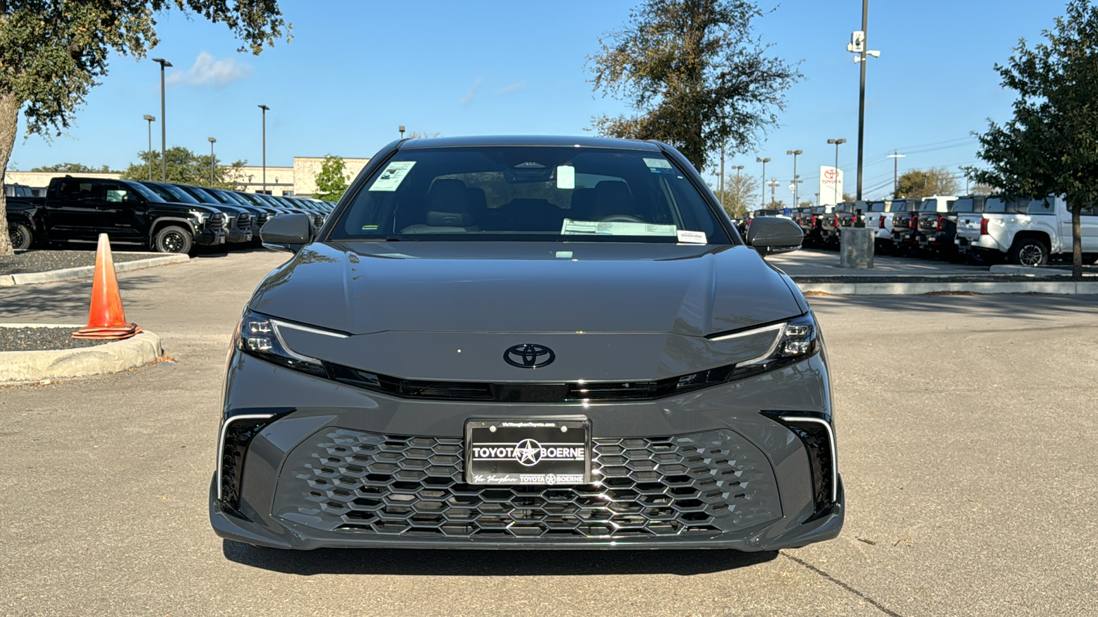 2025 Toyota Camry XSE 2