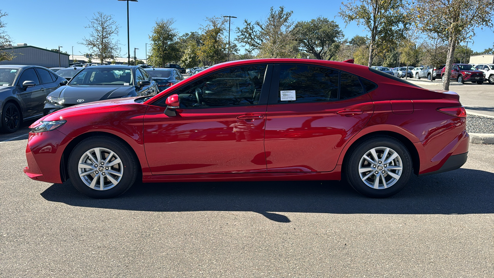 2025 Toyota Camry LE 4