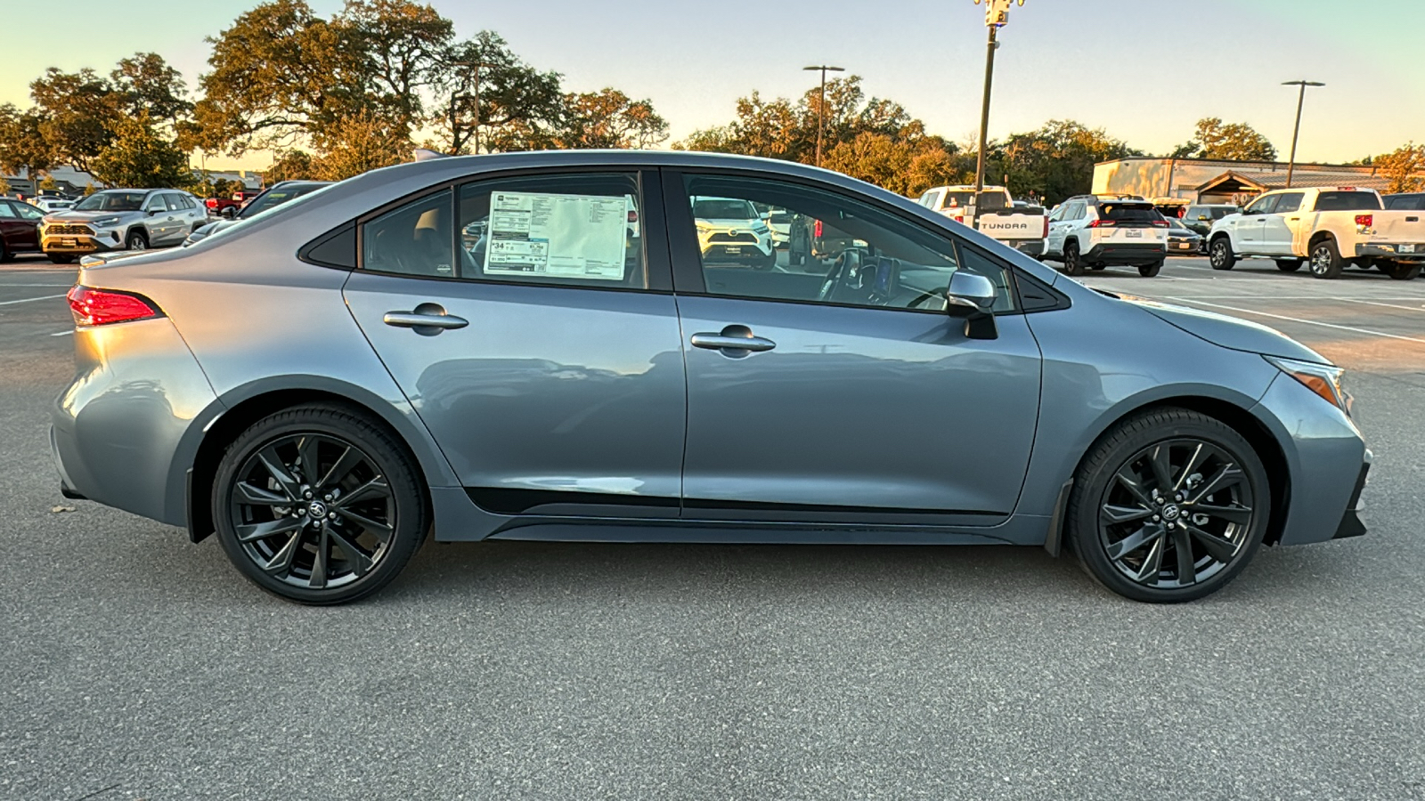 2025 Toyota Corolla SE 8