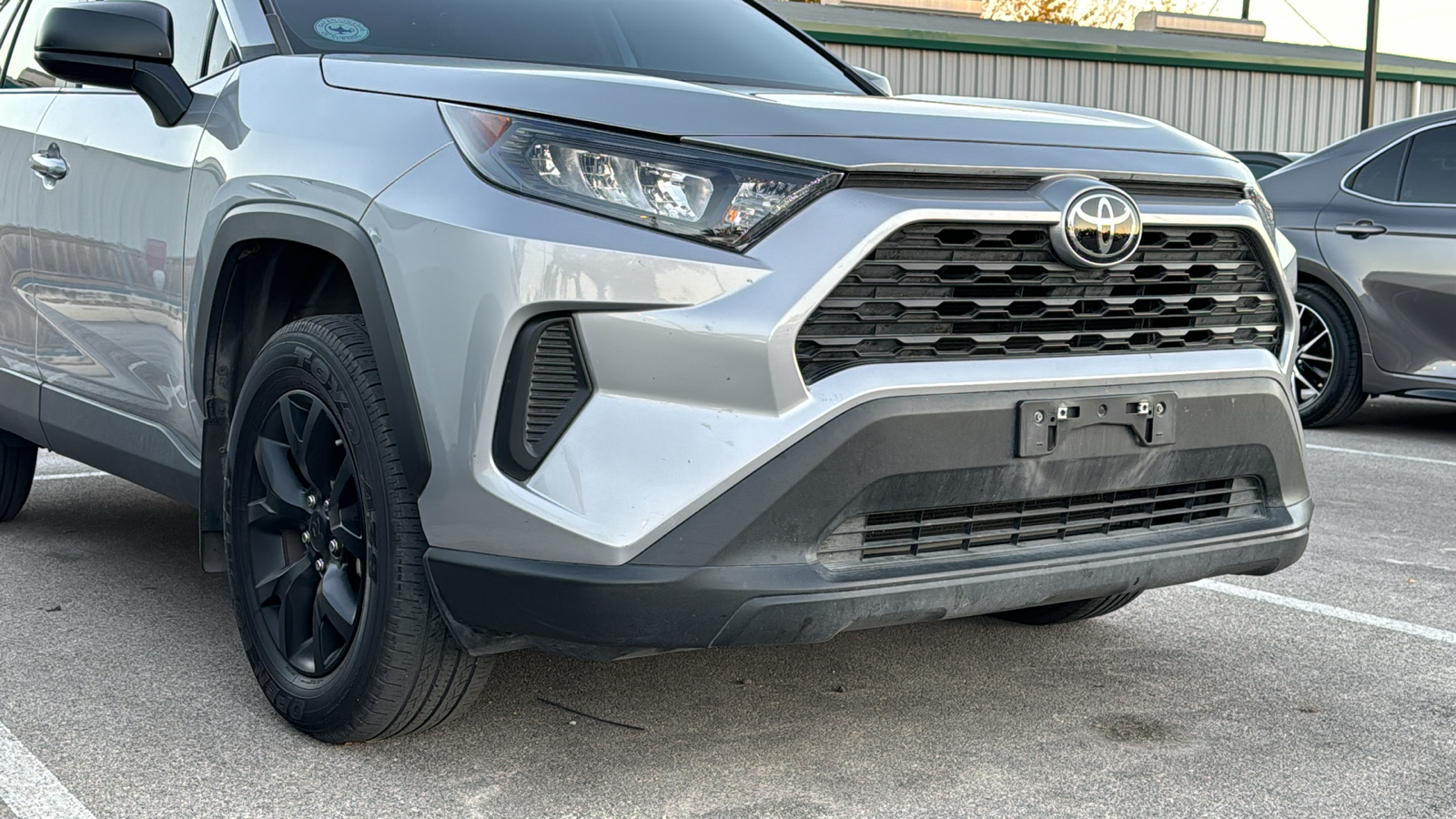 2022 Toyota RAV4 LE 9