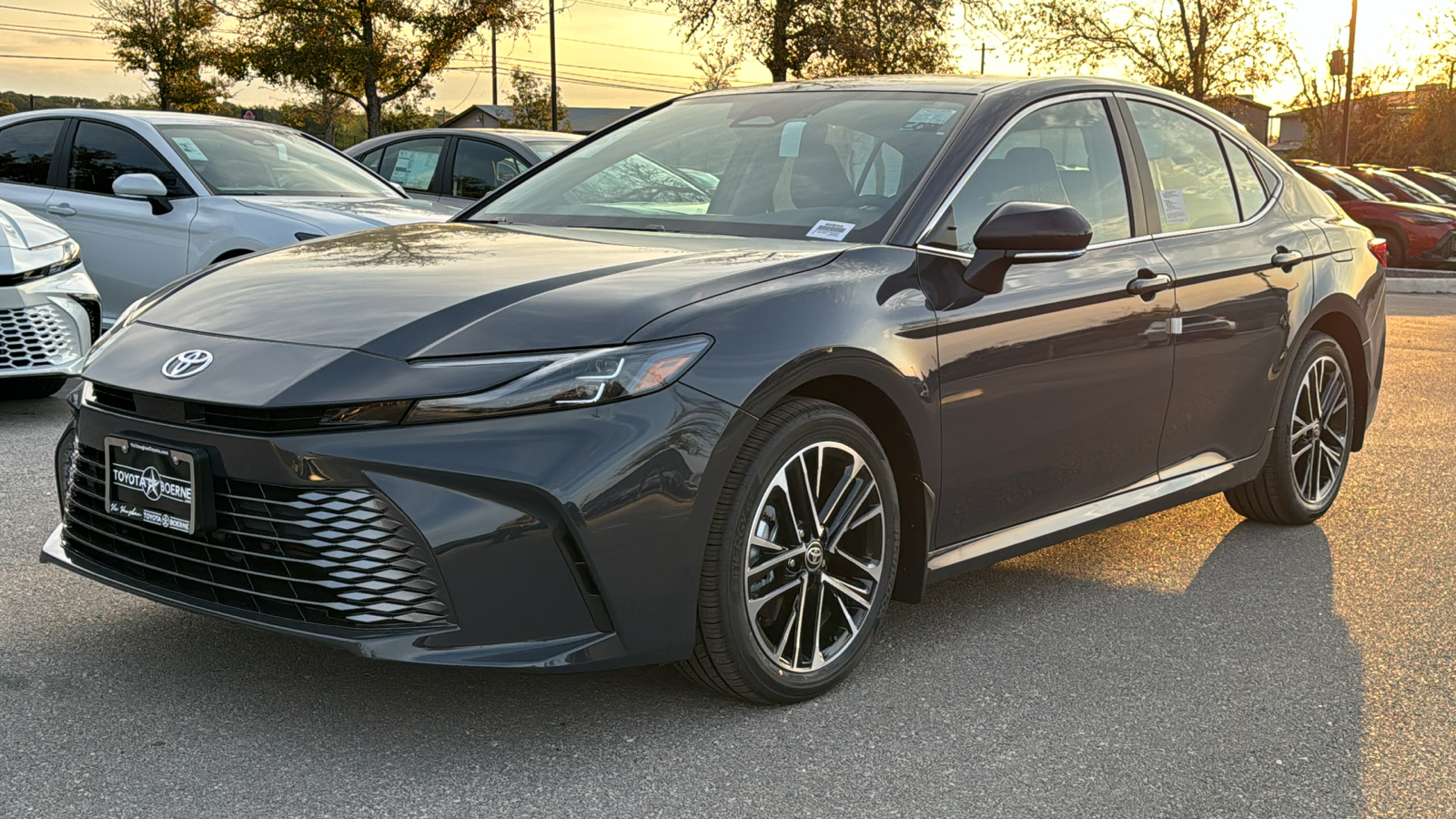 2025 Toyota Camry XLE 4