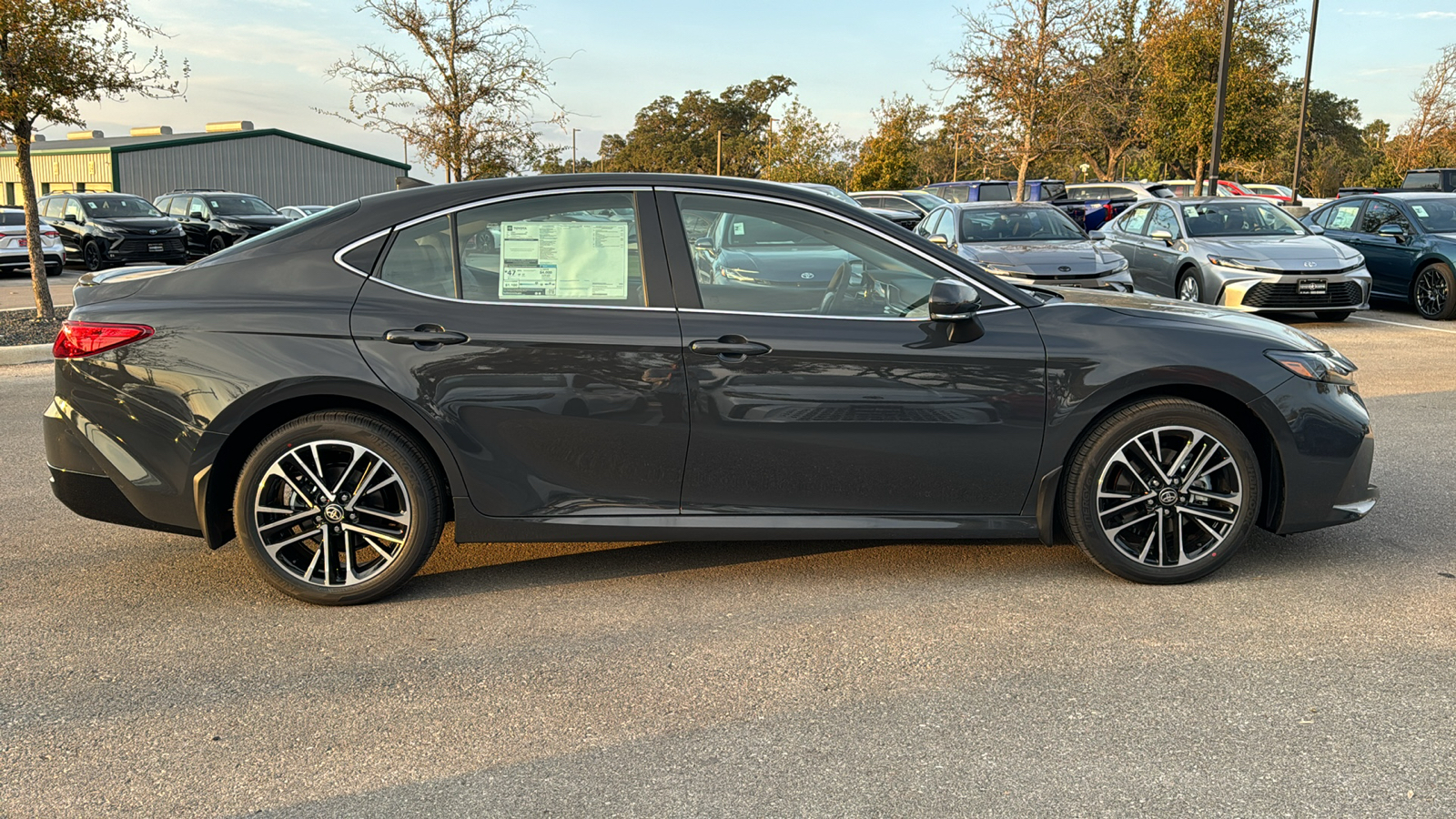 2025 Toyota Camry XLE 9