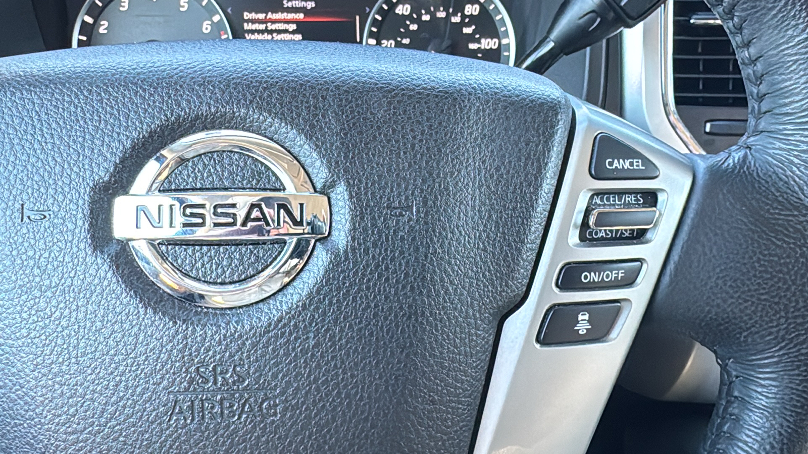 2020 Nissan Titan SV 22