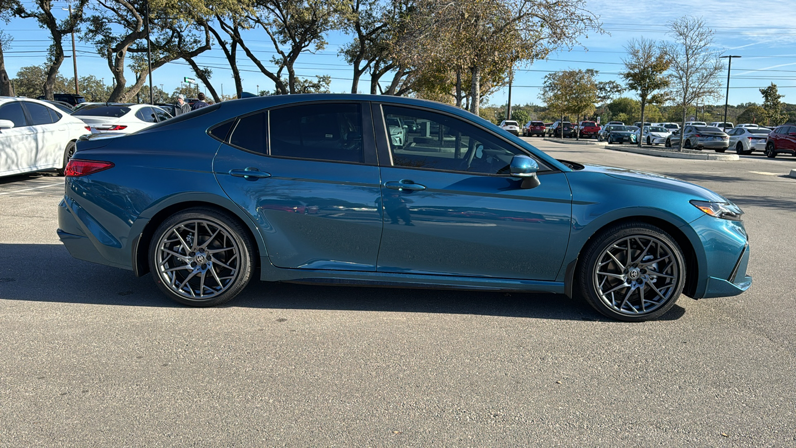 2025 Toyota Camry XSE 8