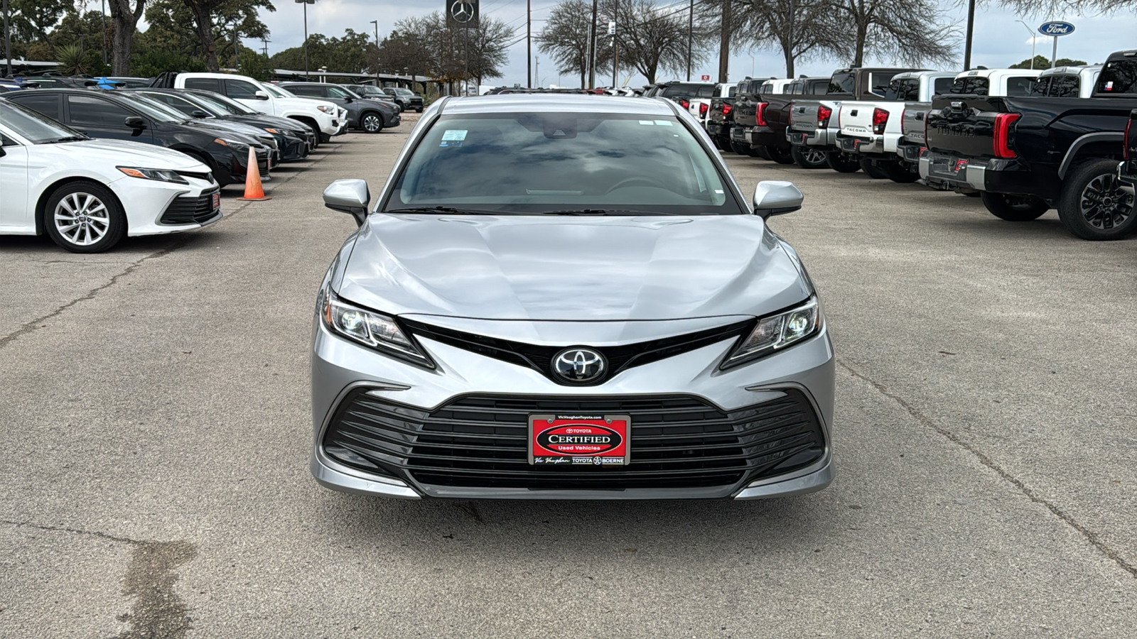 2024 Toyota Camry LE 2