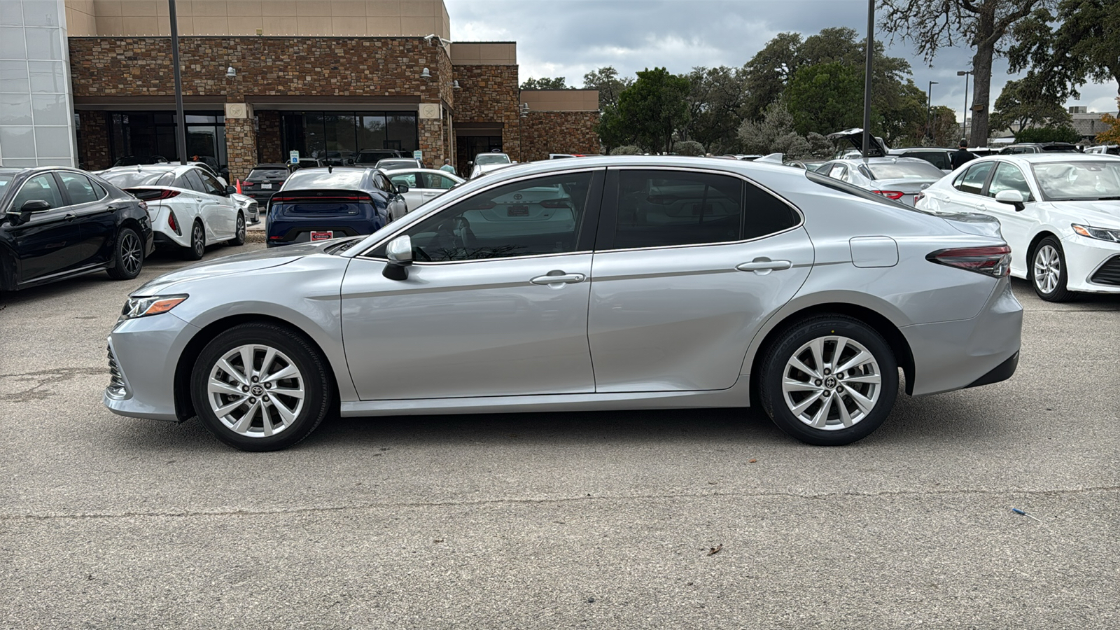 2024 Toyota Camry LE 4