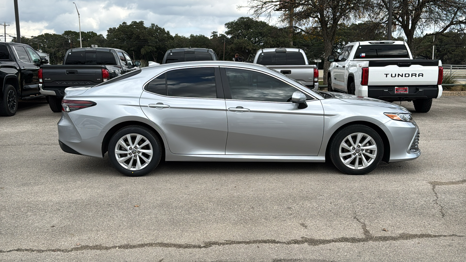 2024 Toyota Camry LE 8