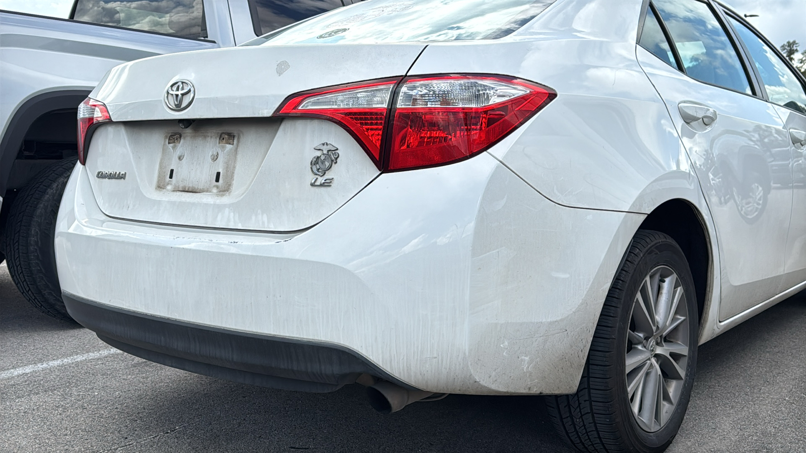 2015 Toyota Corolla LE Plus 8