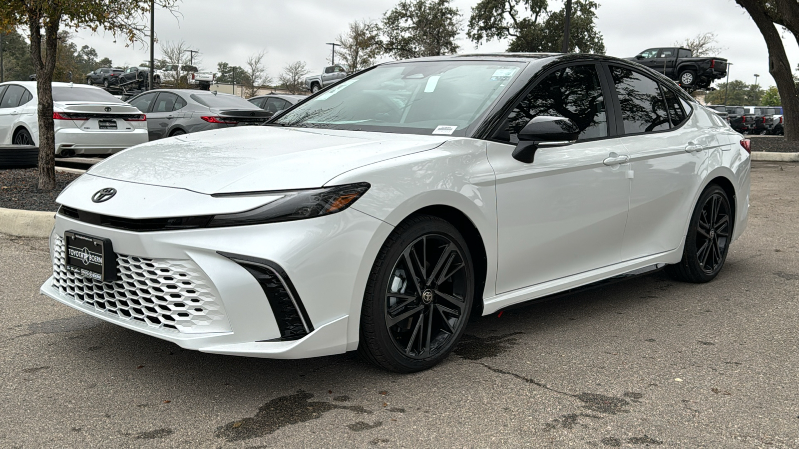 2025 Toyota Camry XSE 3