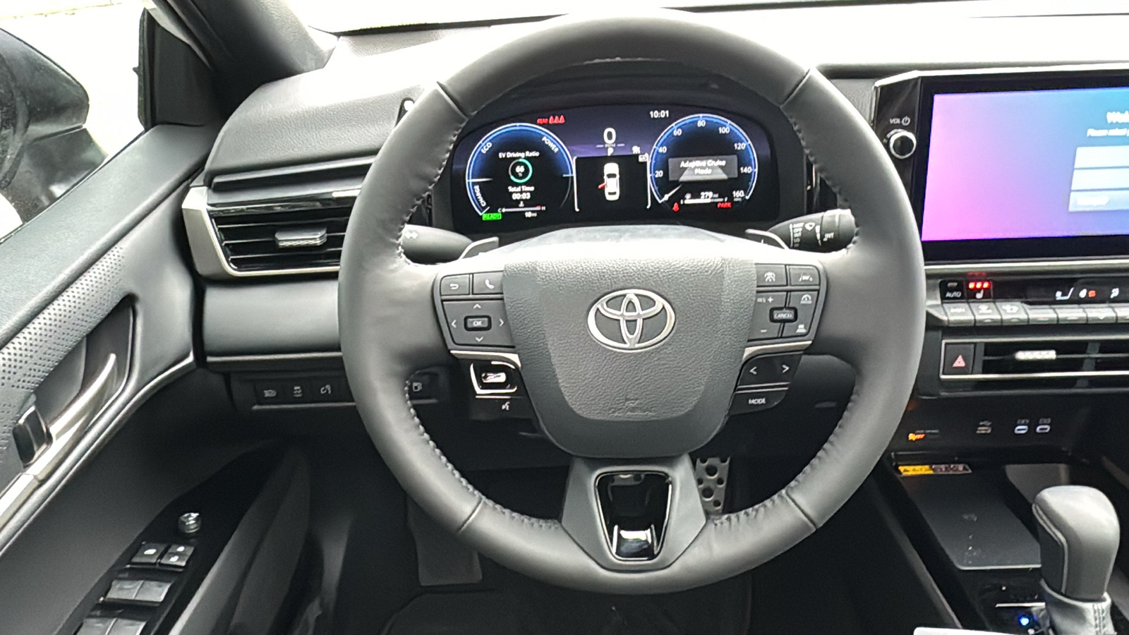 2025 Toyota Camry XSE 17