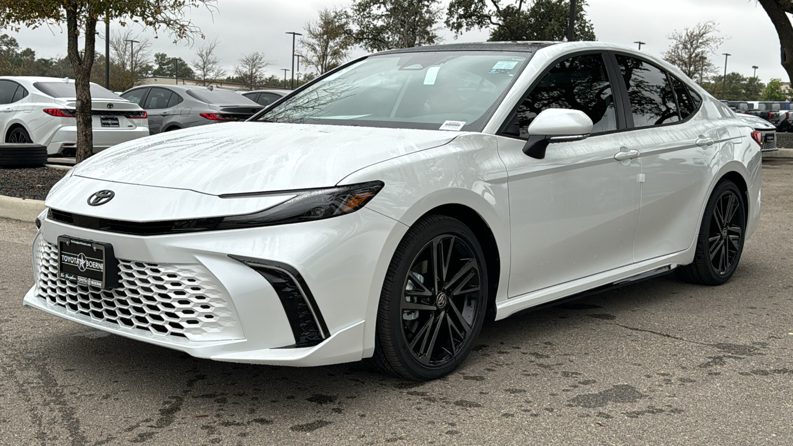 2025 Toyota Camry XSE 4