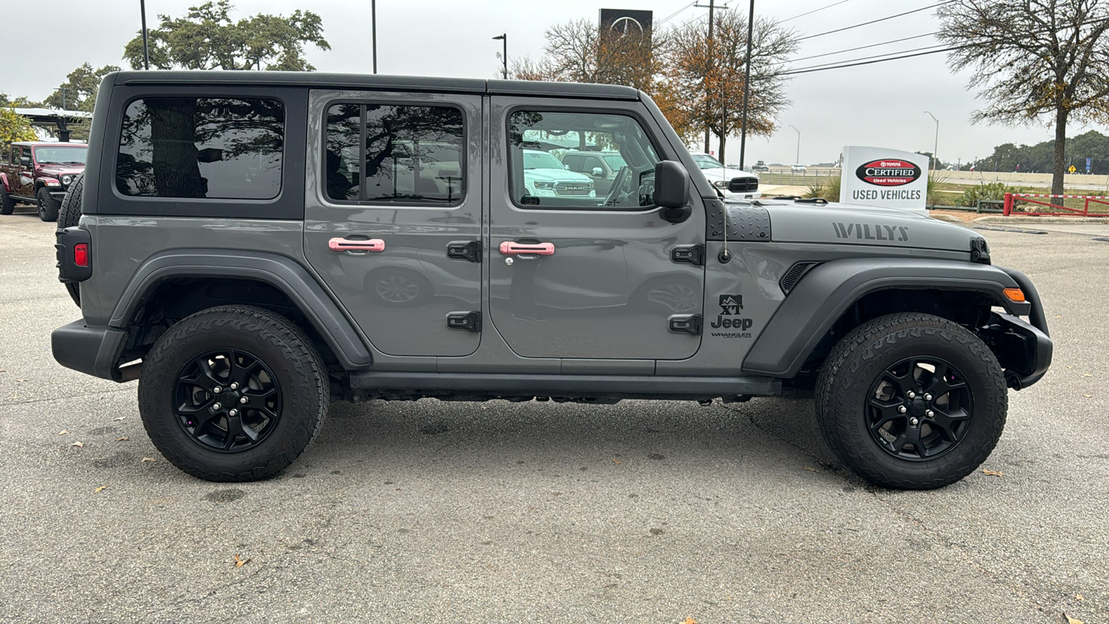 2021 Jeep Wrangler Unlimited Willys 9