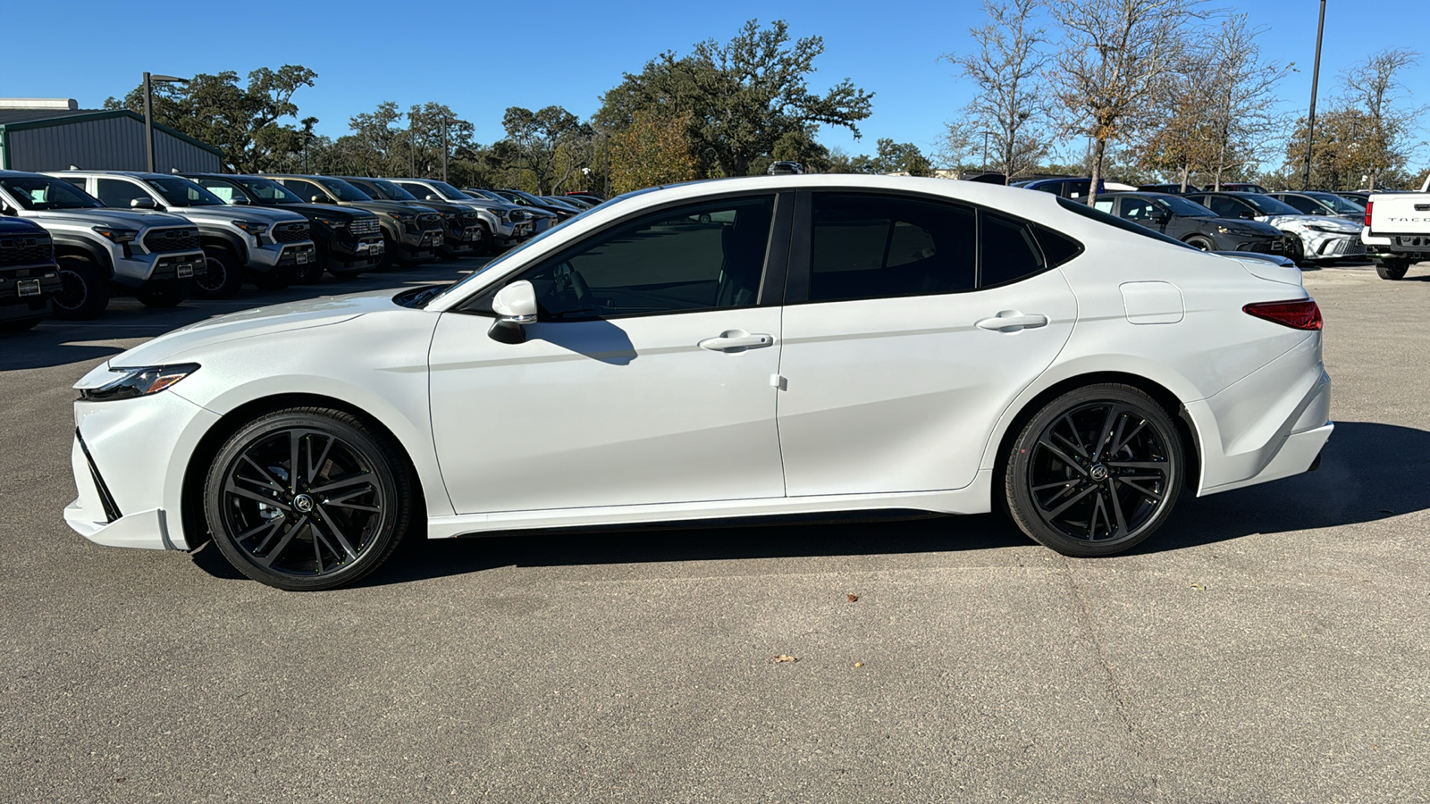 2025 Toyota Camry XSE 4