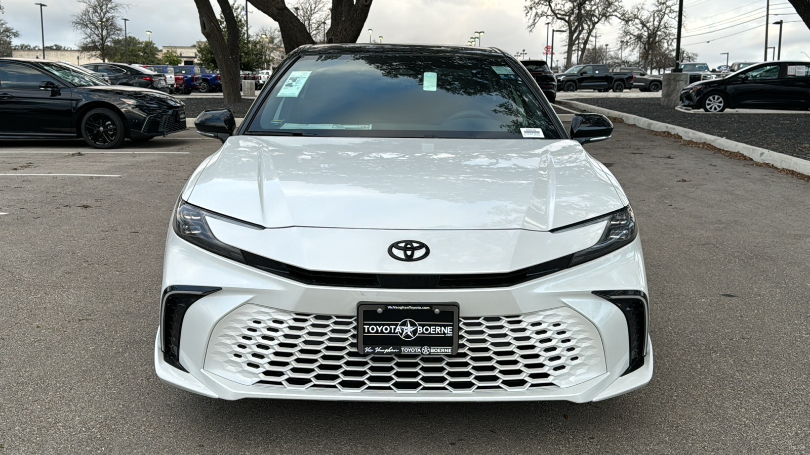 2025 Toyota Camry XSE 2