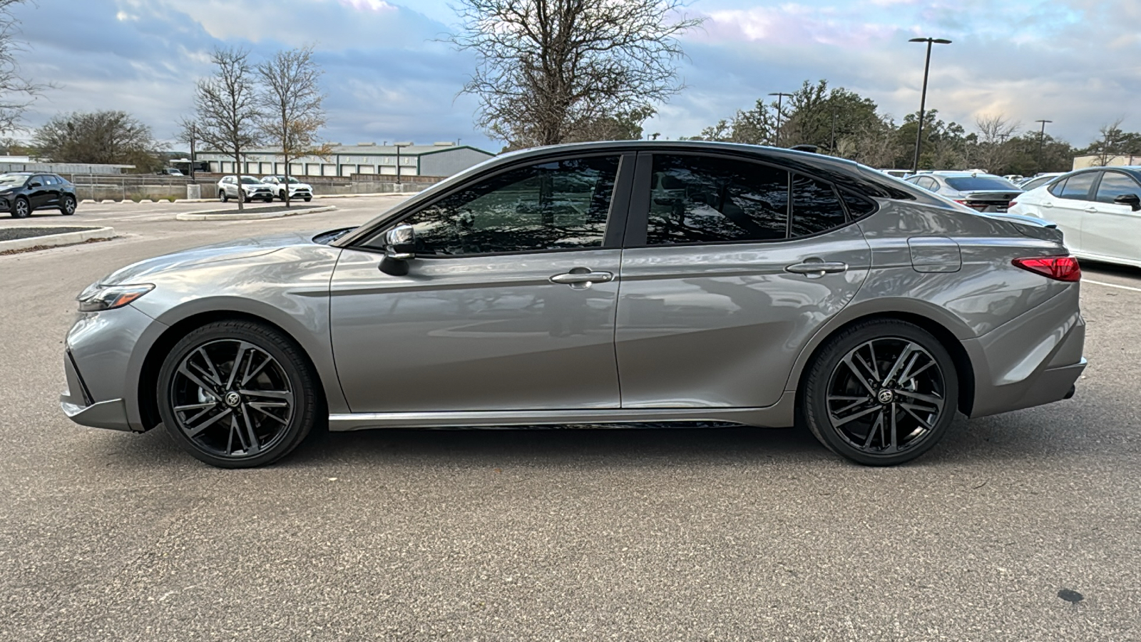 2025 Toyota Camry XSE 4