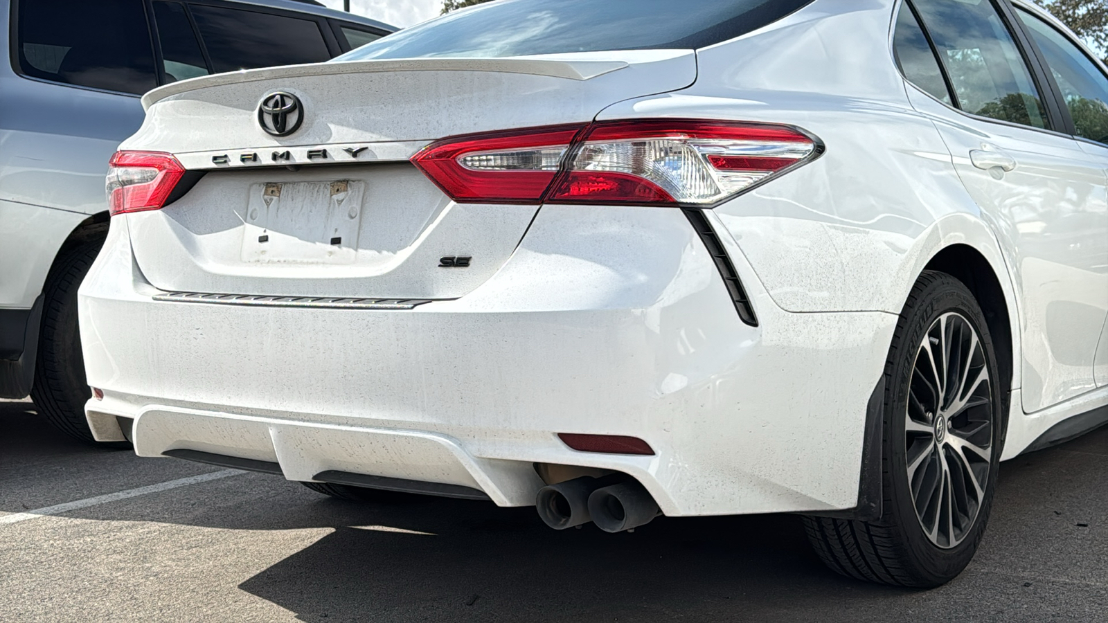 2020 Toyota Camry SE 8