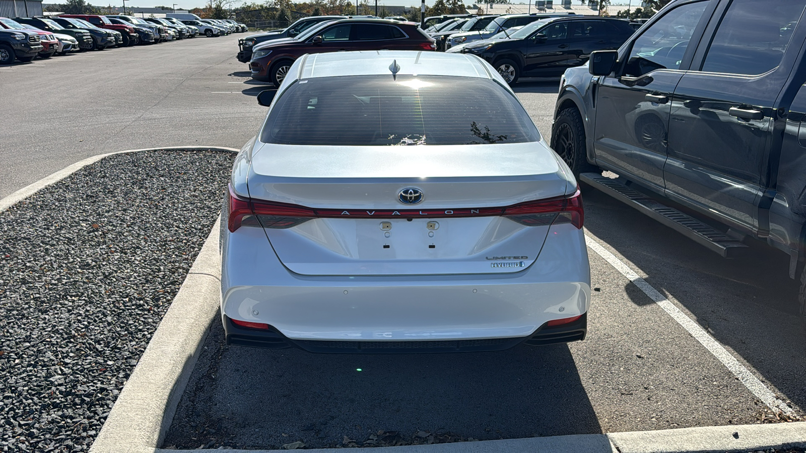 2019 Toyota Avalon Hybrid Limited 5