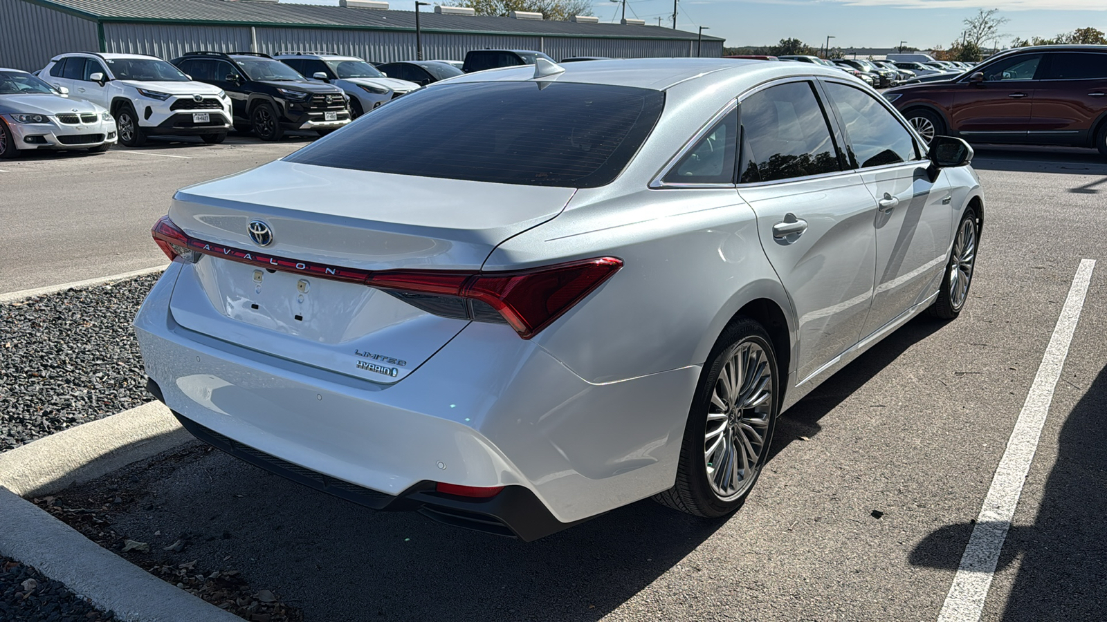 2019 Toyota Avalon Hybrid Limited 6