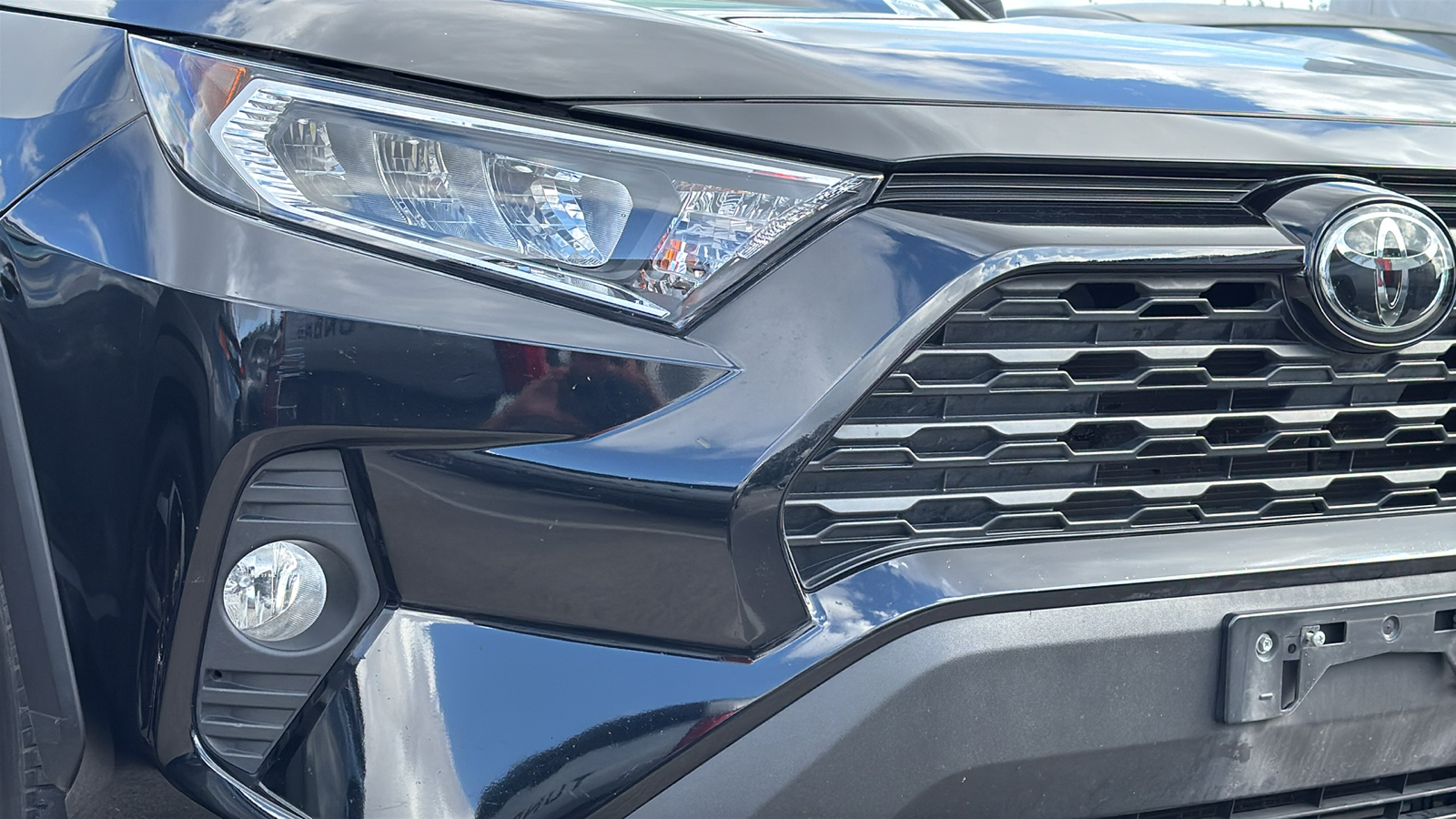 2020 Toyota RAV4 XLE Premium 10