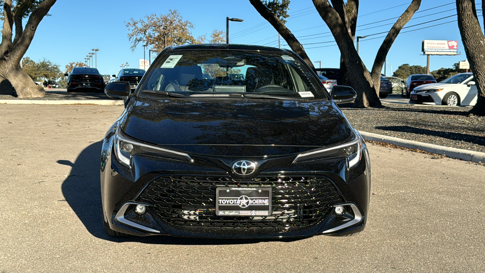 2025 Toyota Corolla Hatchback XSE 2