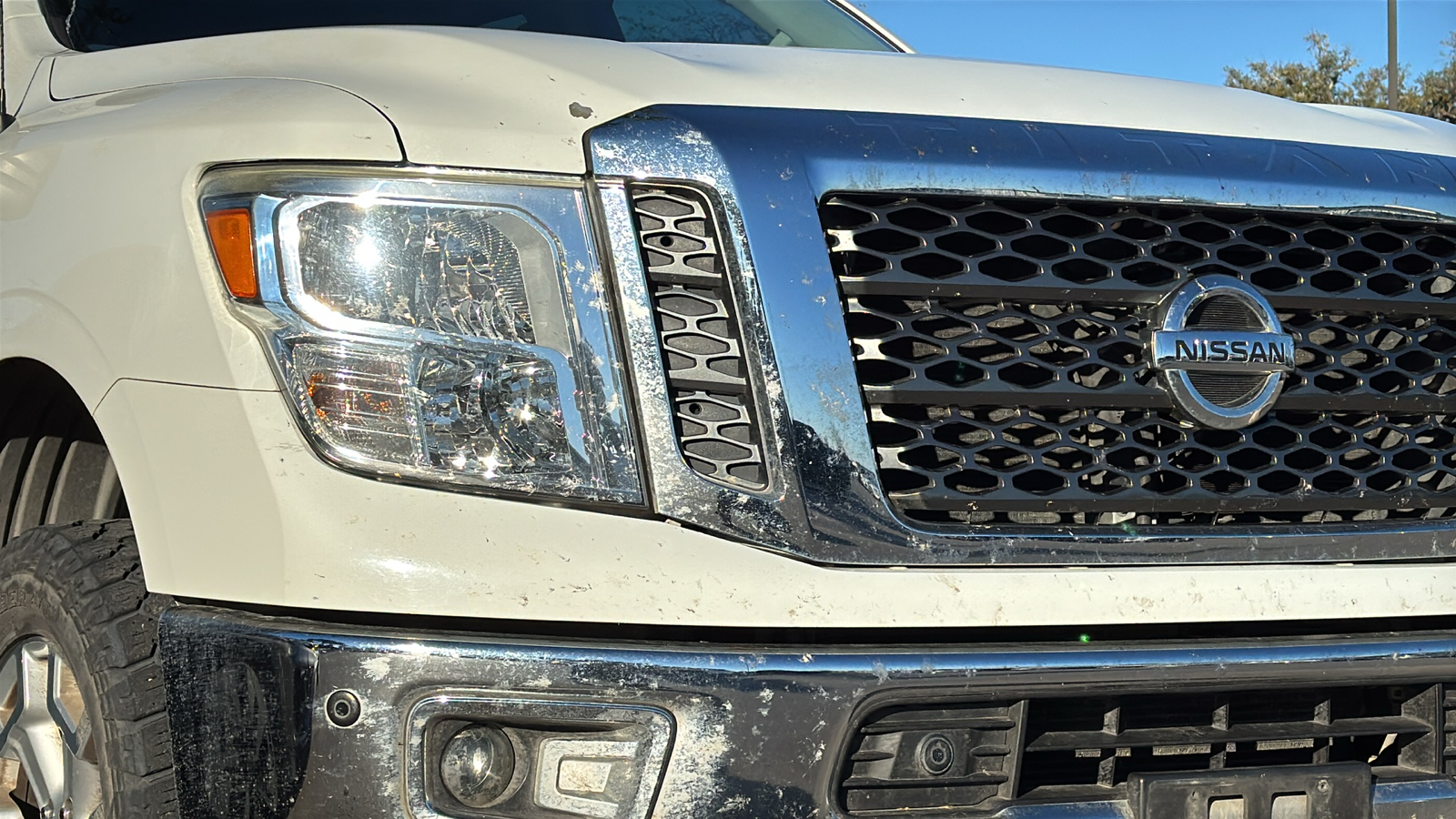 2016 Nissan Titan XD SV 10