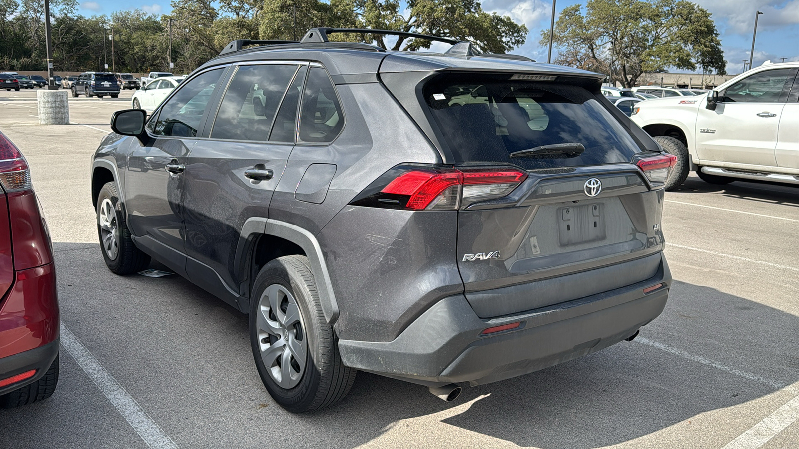 2020 Toyota RAV4 LE 4