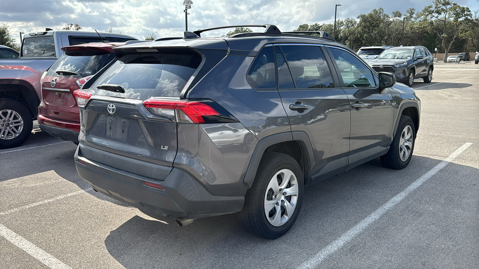 2020 Toyota RAV4 LE 6