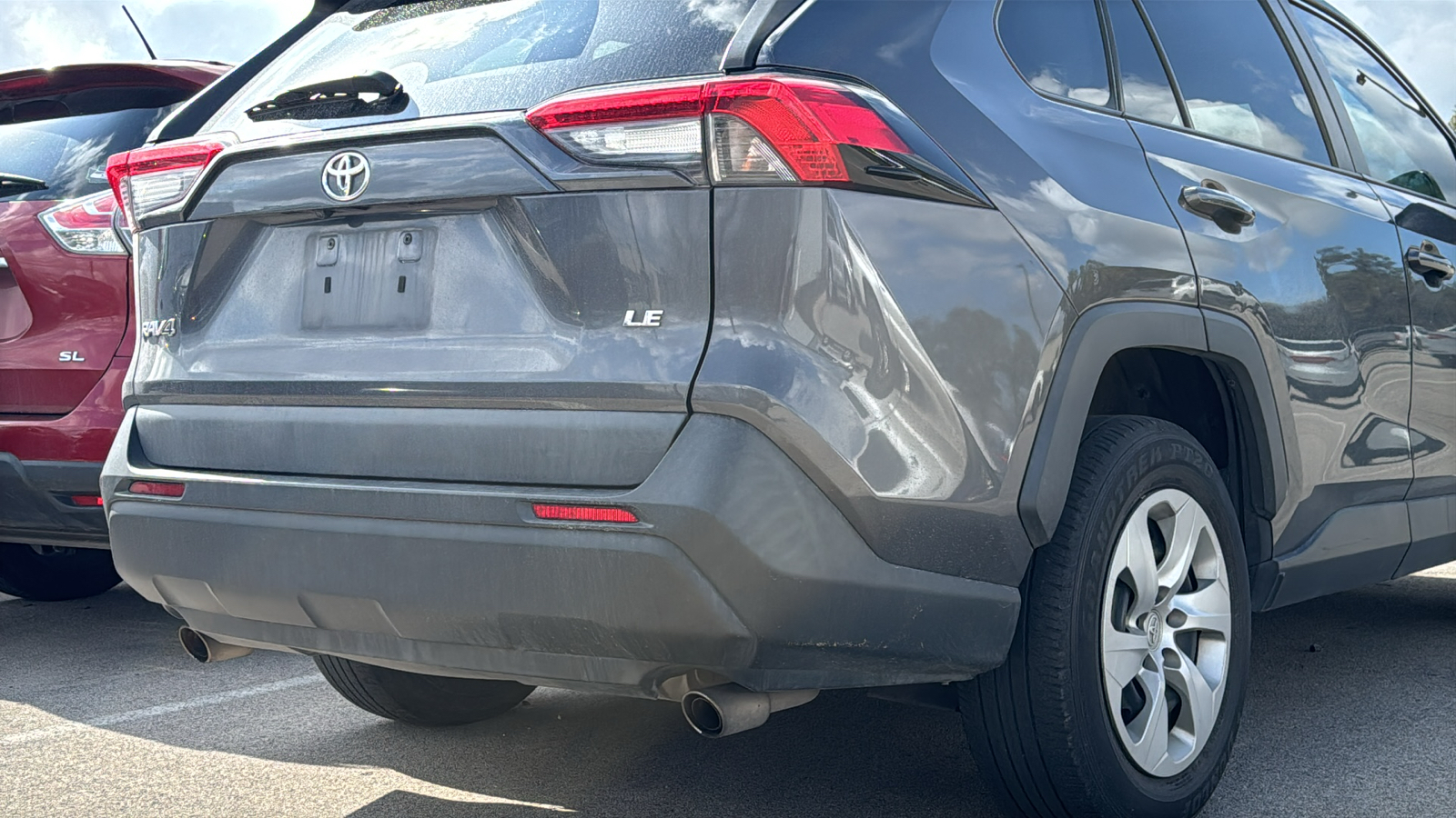 2020 Toyota RAV4 LE 8