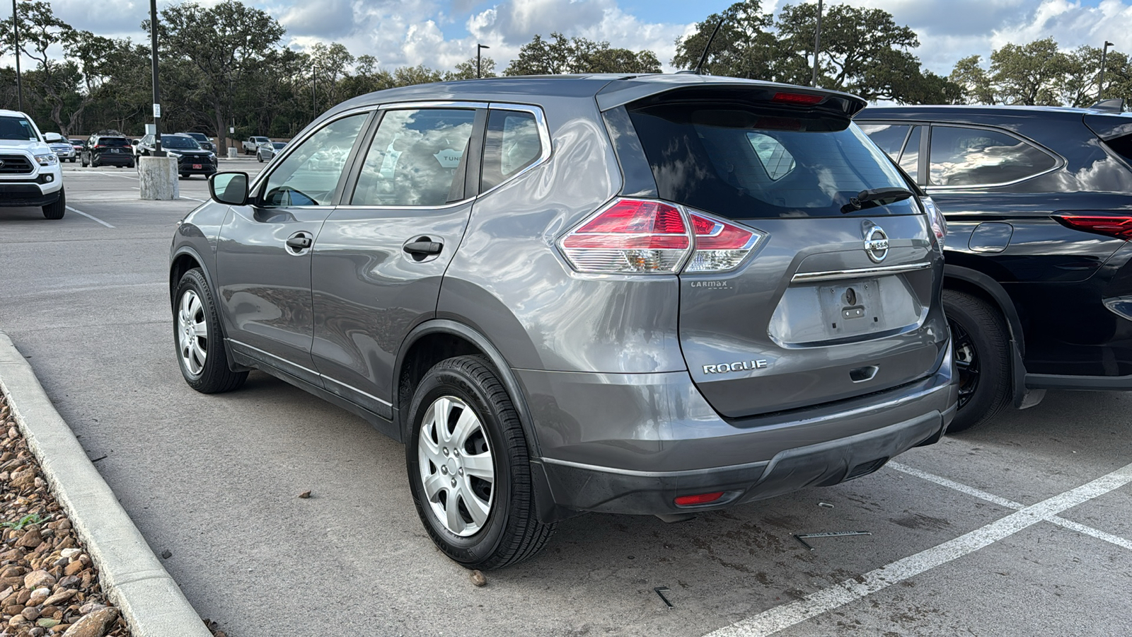 2016 Nissan Rogue S 4