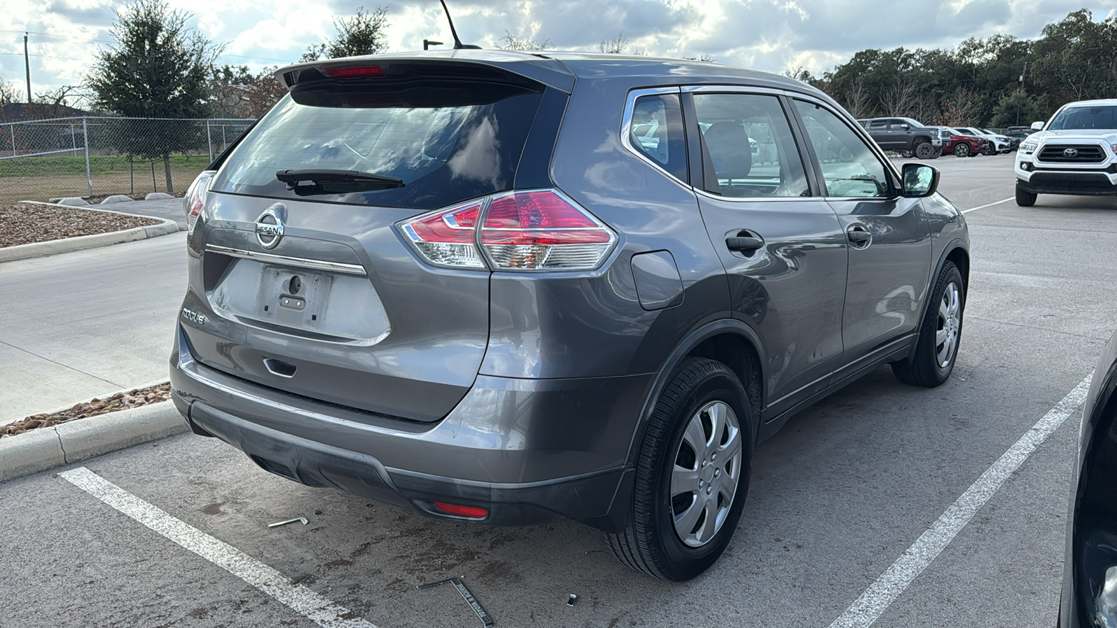 2016 Nissan Rogue S 6