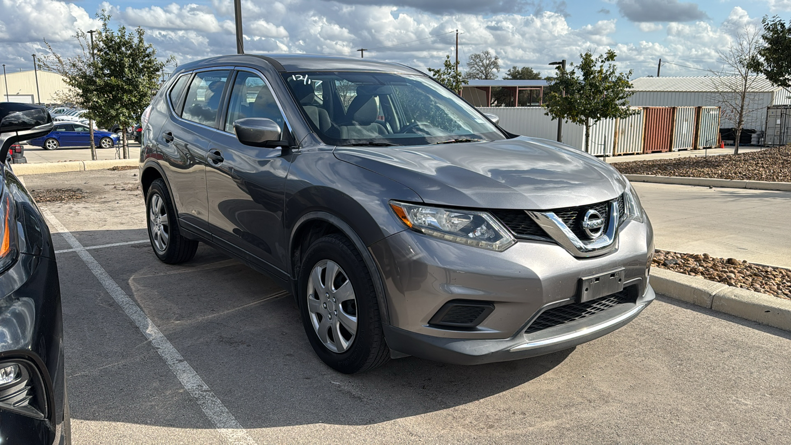 2016 Nissan Rogue S 11