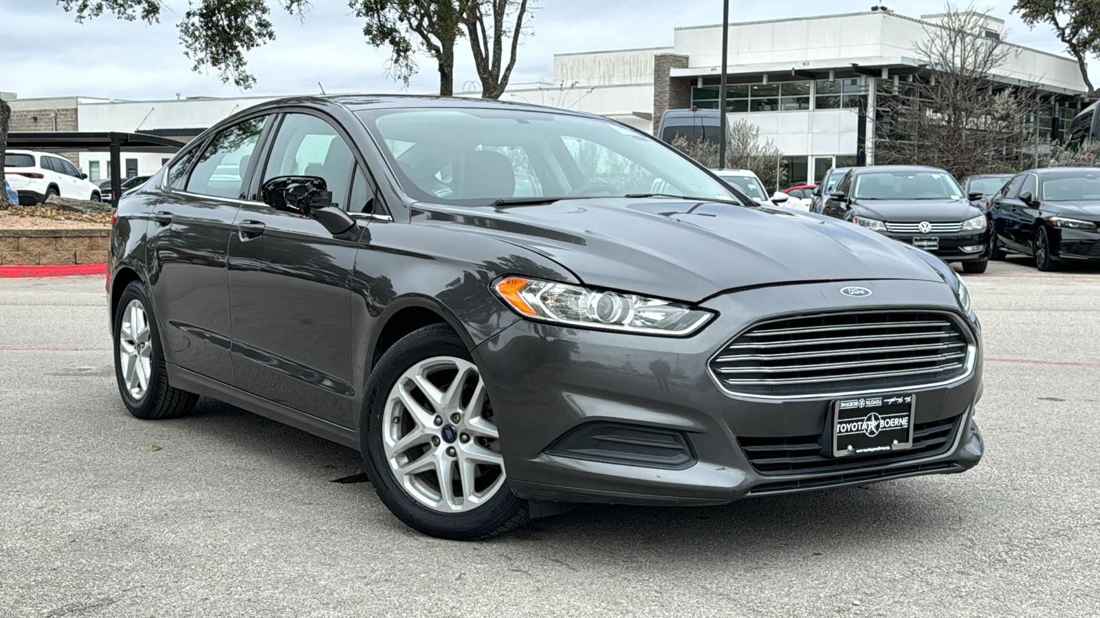 2016 Ford Fusion SE 1