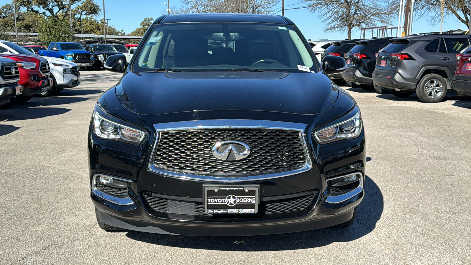 2018 INFINITI QX60 Base 2