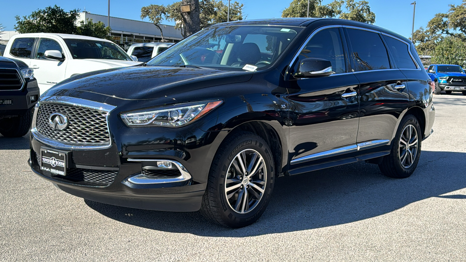 2018 INFINITI QX60 Base 3