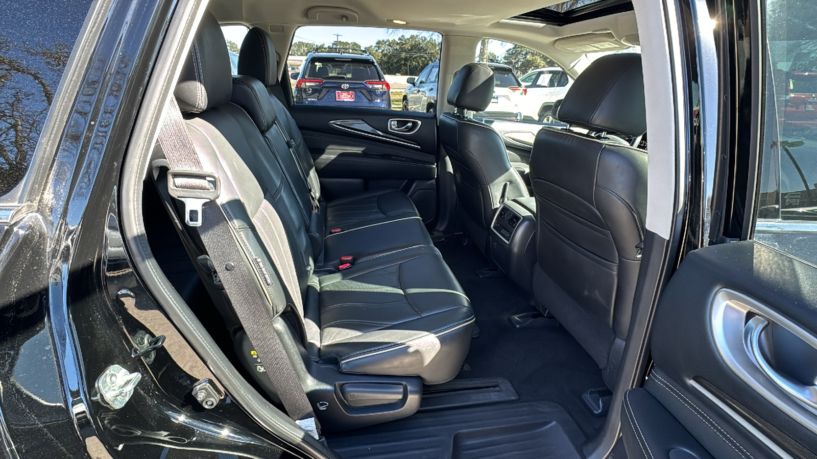 2018 INFINITI QX60 Base 21