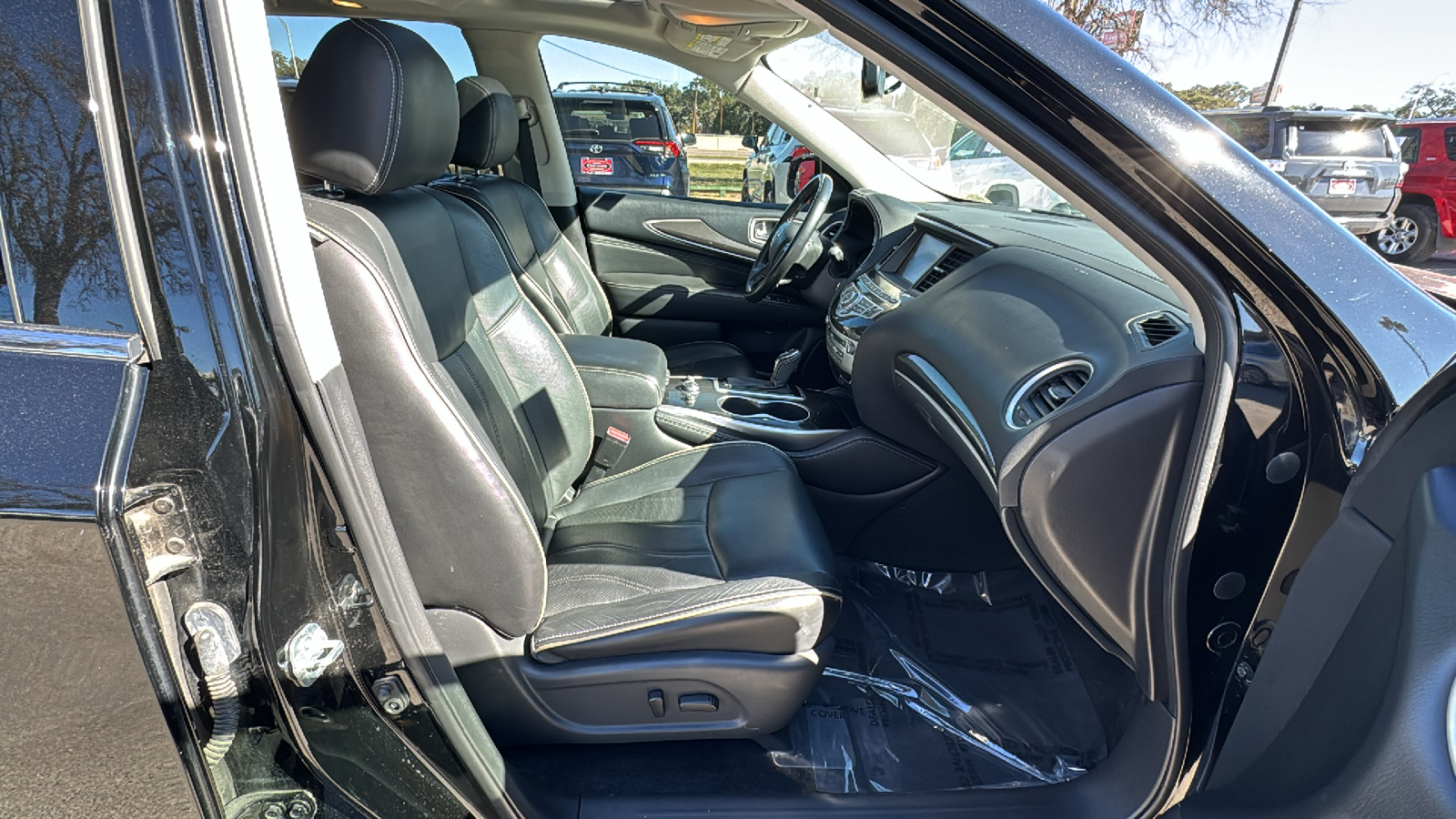 2018 INFINITI QX60 Base 24