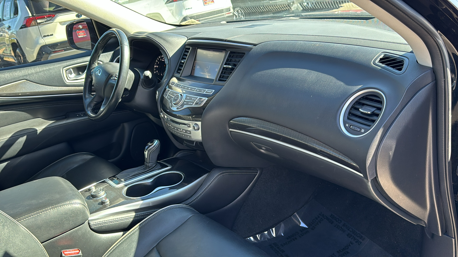 2018 INFINITI QX60 Base 25