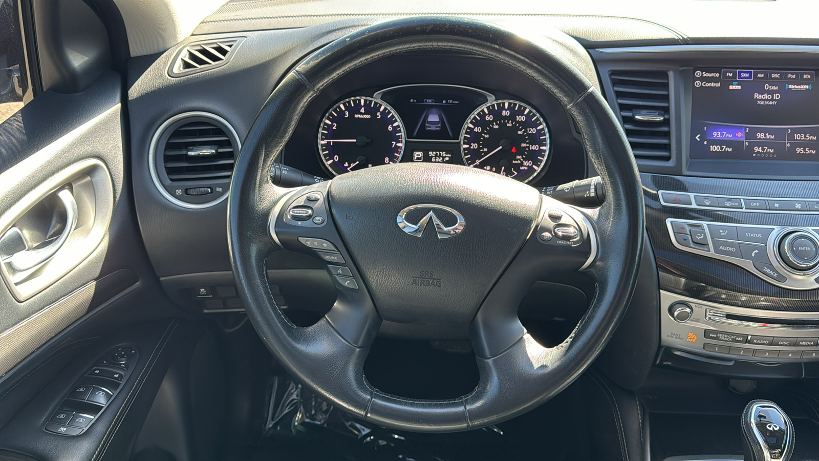 2018 INFINITI QX60 Base 29