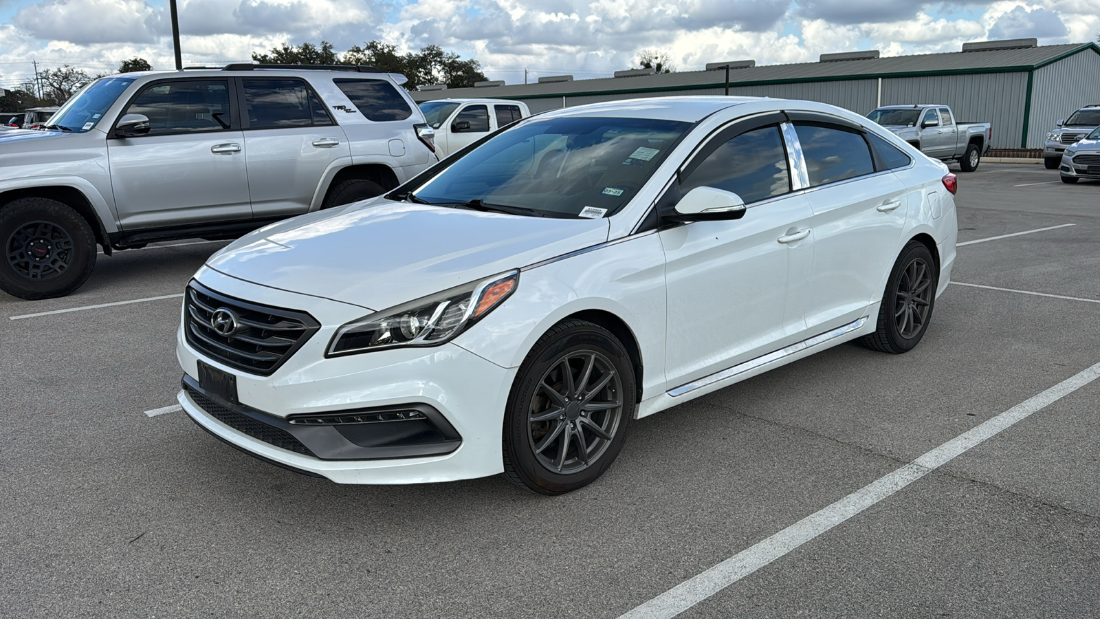 2016 Hyundai Sonata Sport 3