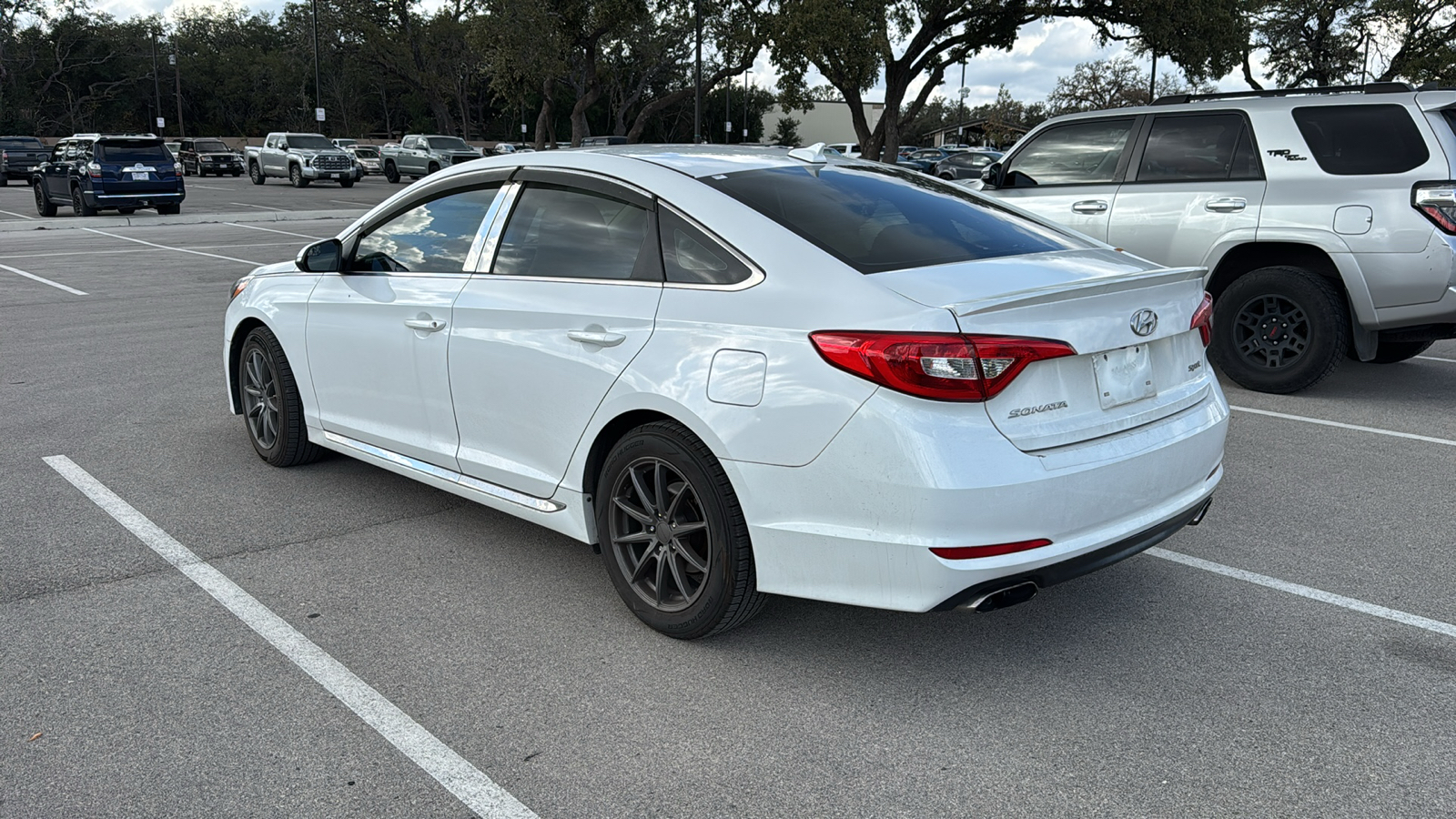 2016 Hyundai Sonata Sport 4