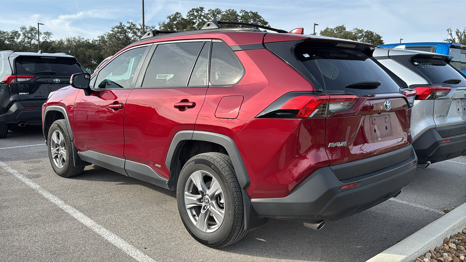 2024 Toyota RAV4 Hybrid XLE 4